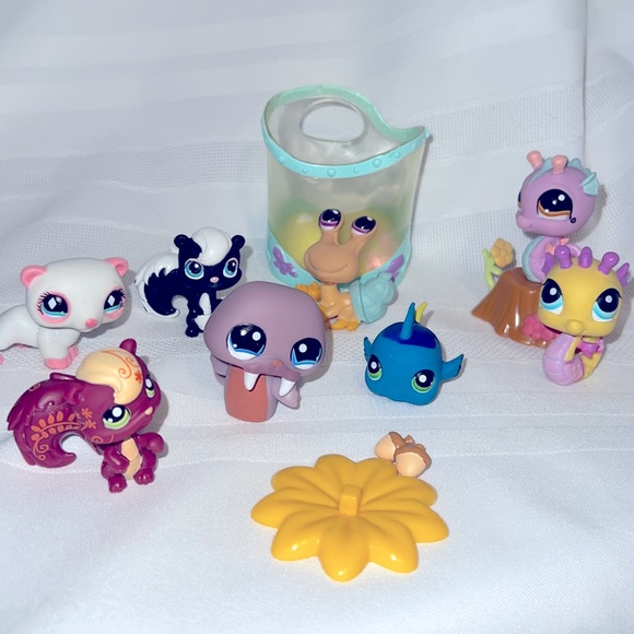 Littlest Pet Shop Other - 🌻 LPS Littlest Pet shop 8 Pet Lot - Squirrel, Skunk, Seahorse, Walrus, Ferret +